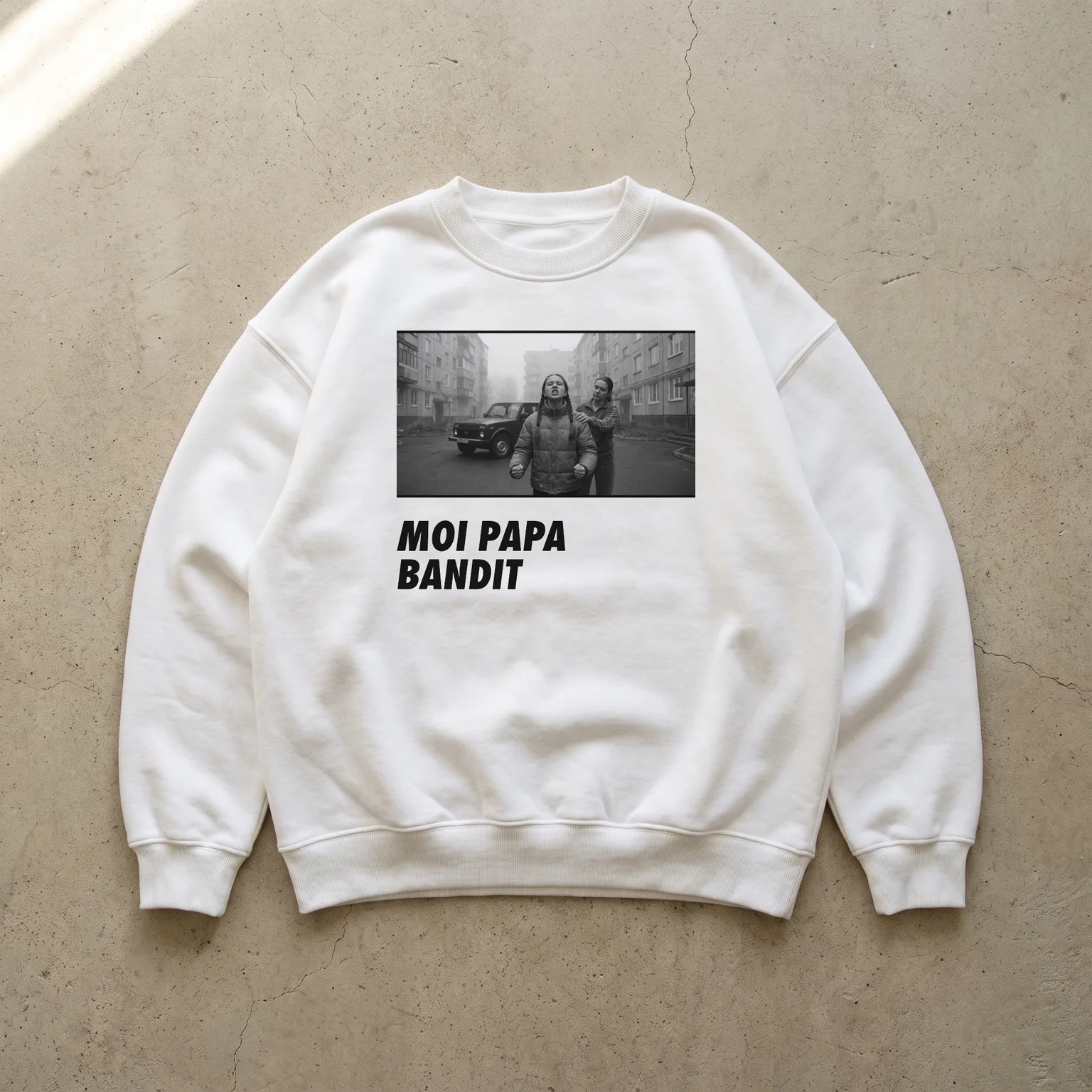 MOI PAPA BANDIT CREWNECK, мокап