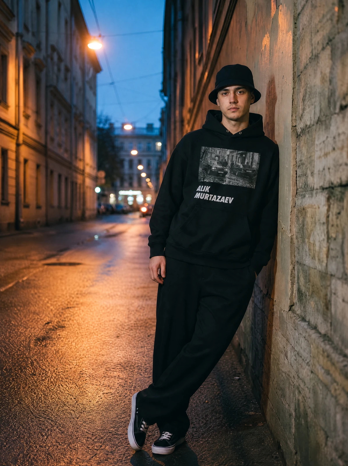 ALIK MURTAZAEV HOODIE, во дворе