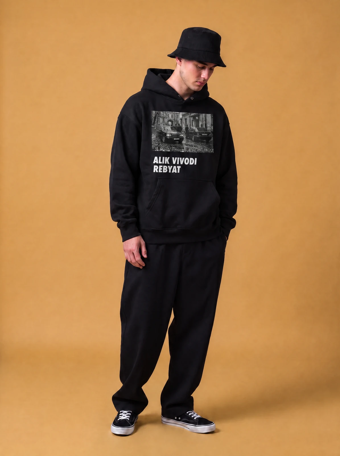 ALIK VIVODI REBYAT HOODIE, чёрная